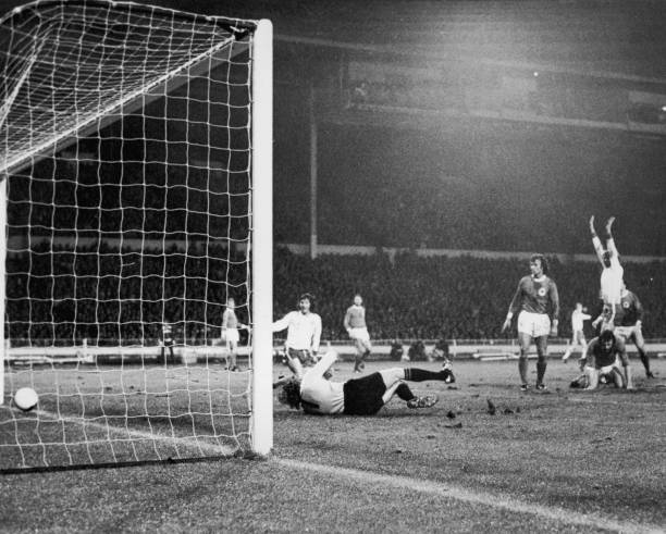 梅西反厂倒计时？拉波尔塔的回归计划浮出水面