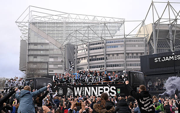 哈兰德转会悬念：英超豪门VS西甲双雄，谁能笑到最后？