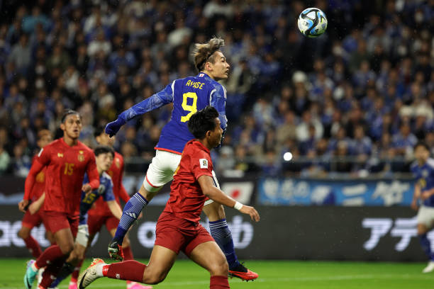 荣誉的象征:法甲最佳球员奖杯的品牌与历史