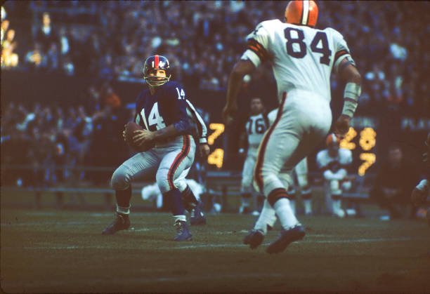 青岛队中超赛程密集期来临，一周双赛考验球员体能