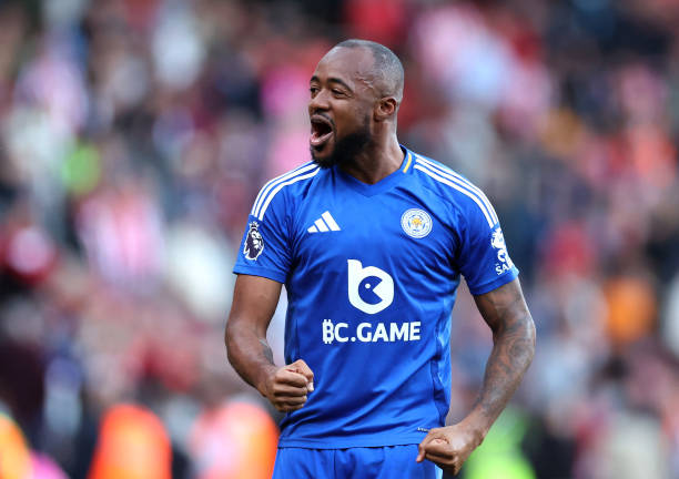 姆巴佩身价登顶足坛,C罗时代是否已成过去?