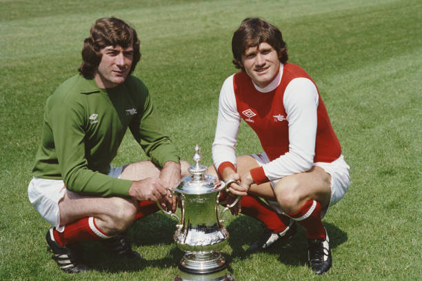 驴式任意球为何能成为球迷最爱?揭秘其魅力所在