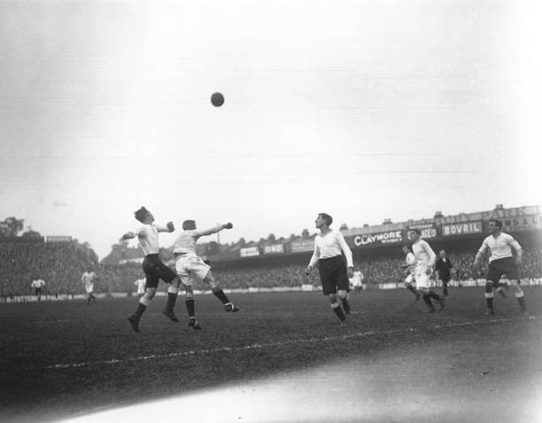 VAR争议不断!本赛季西甲裁判判罚引发哪些热议?