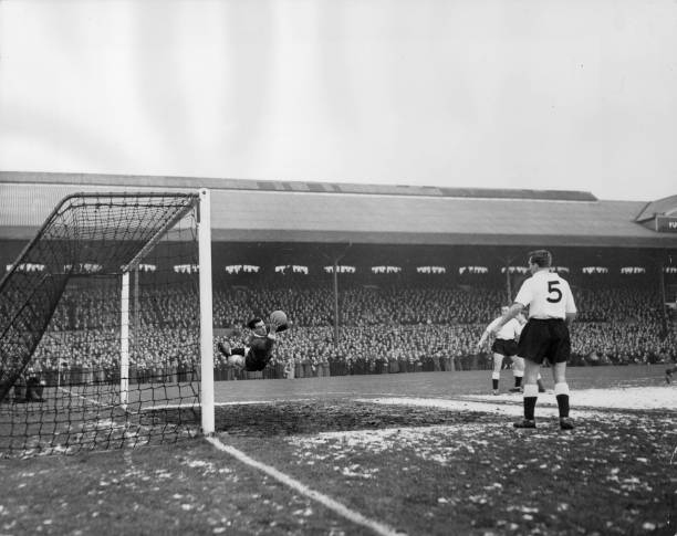 从巴萨到巴黎,梅西欧冠进球分布变化,哪支球队最倒霉?