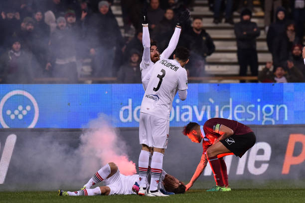 古利特的中后卫表现:被低估的防守大师