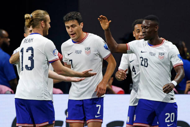 吉格斯足总杯最佳进球盘点：1999年对阵阿森纳的经典之战