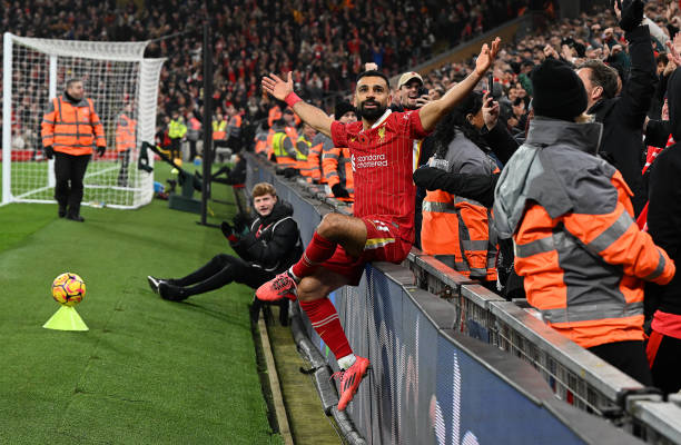 足球史上最高头球？C罗88米纪录是否属实