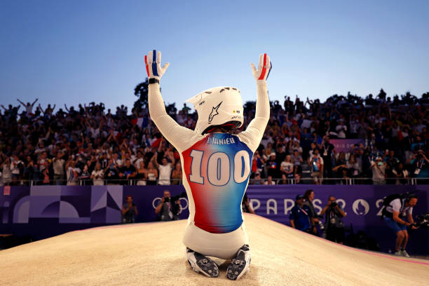 北京奥运会开幕式:中国代表团入场完整视频