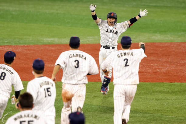 2021奥运会乒乓球混双金牌得主:水谷隼/伊藤美诚创造历史