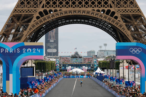 孙颖莎的奥运冠军之路：背后的艰辛与坚持