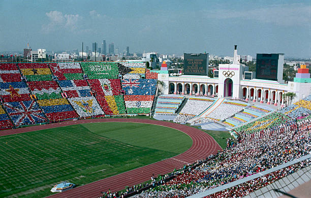 乒乓球巅峰对决:2024奥运冠军背后的汗水与荣耀