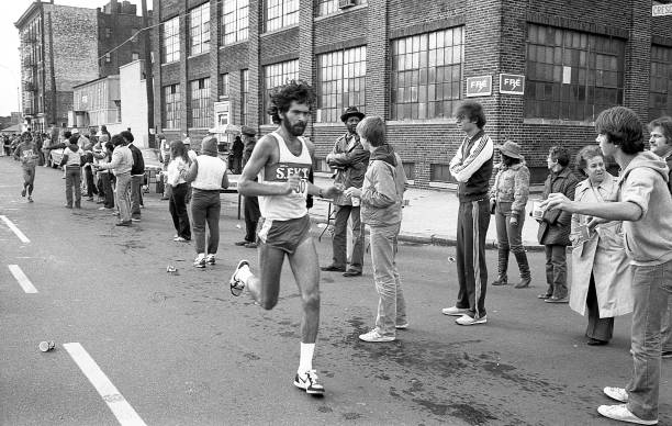 奥运会跳水项目:金牌背后的汗水与荣耀