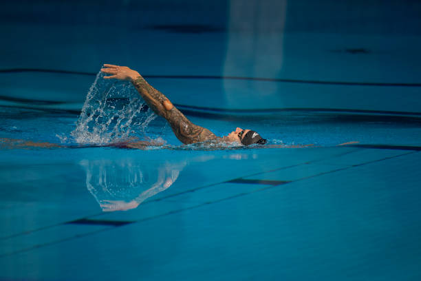 世纪之跃!运动员打破被认为难以逾越的跳远世界纪录