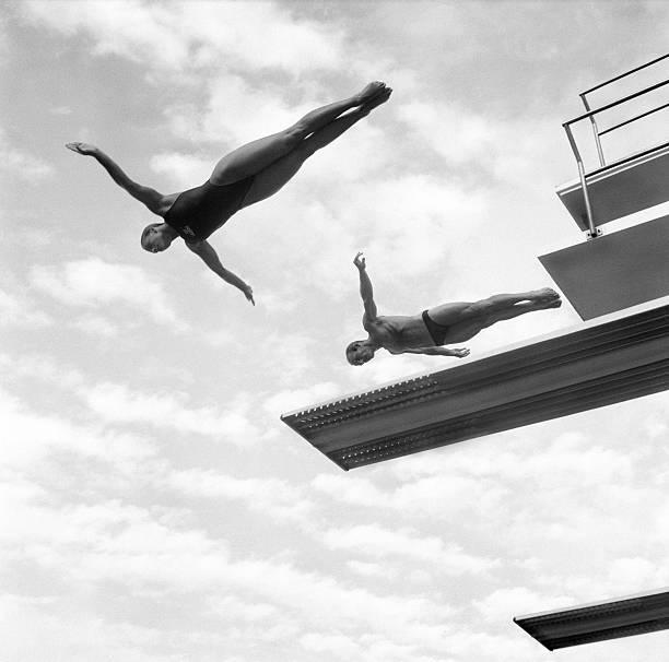 跳高如何跳得更高？力量训练与技巧结合的视频指南