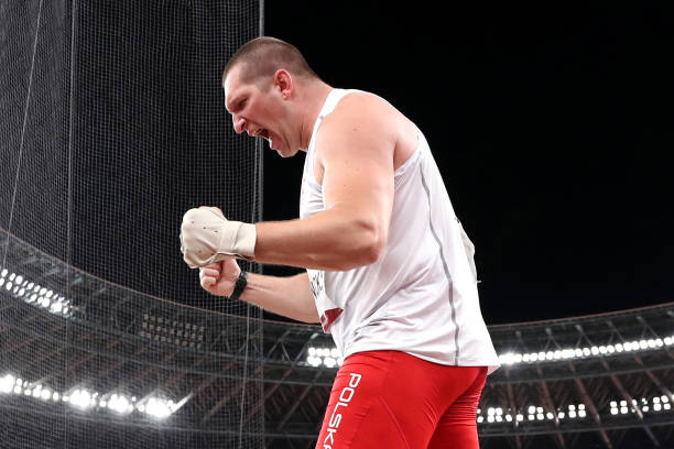 回顾博尔特100米世界纪录的比赛细节