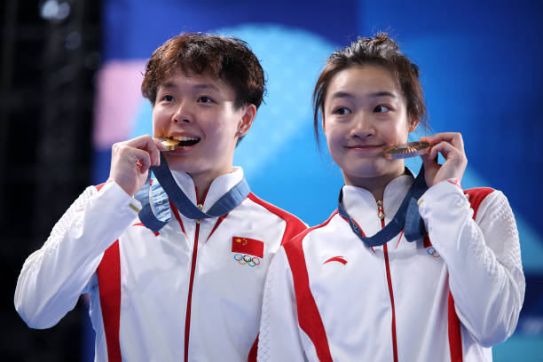 规则因她而变：伏明霞与跳水运动的演进