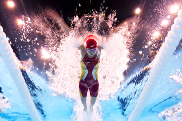 蝶泳八字，提升游泳水平