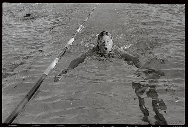 游泳池瓷砖价格趋势:2023年市场行情与预测