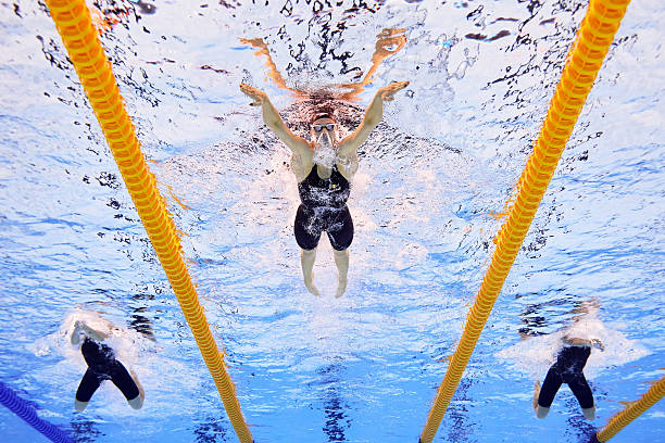 女性健康指南:游泳池游泳与艾滋病的真相