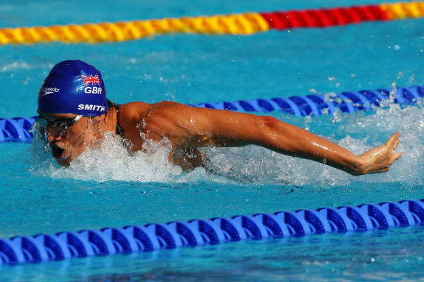 游泳失败实录:呛水、沉底、被救生员捞起