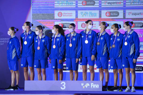 初学者必看：游泳的四种标准姿势及其特点