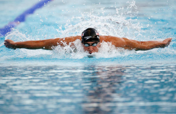 专业教练教你正确的自由泳姿势与呼吸技巧