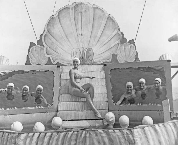 如何根据业余游泳等级标准判断1000米成绩是否合格?