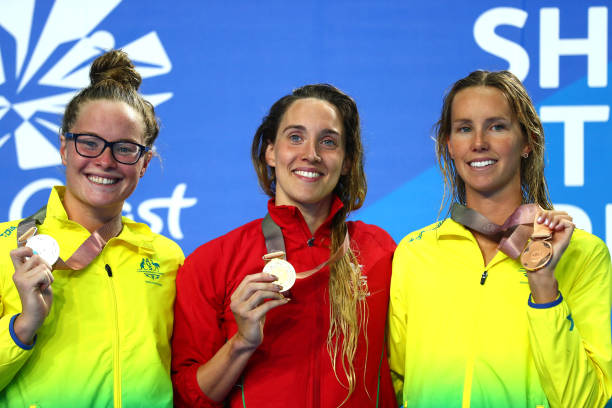 佛滔解梦:从游泳梦境看近期运势走向