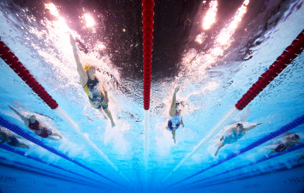 游泳姿势不当引发腰痛?女性纠正方法大全