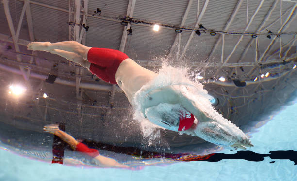 蛙泳完整教学:从呼吸到划水,细节全解析