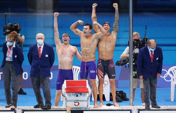 不老传奇:70岁老太太通过游泳保持身心年轻