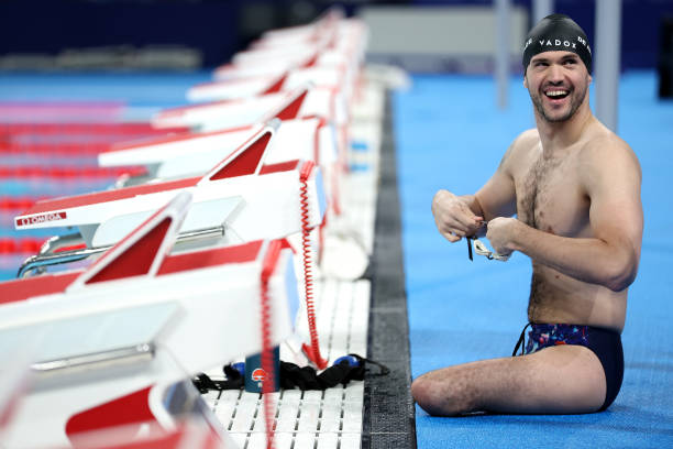 游泳效率与能量消耗:如何游得更轻松?