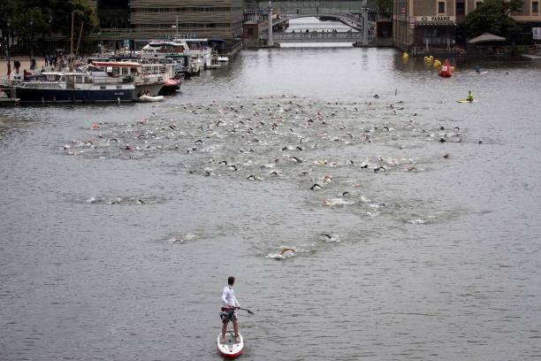 打造梦想家园:家庭游泳池设计效果图欣赏