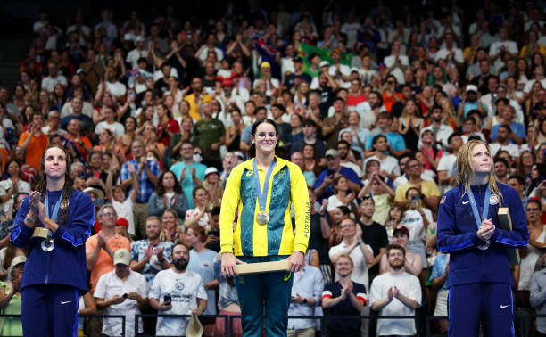 游泳圈、浮板、泳镜简笔画步骤