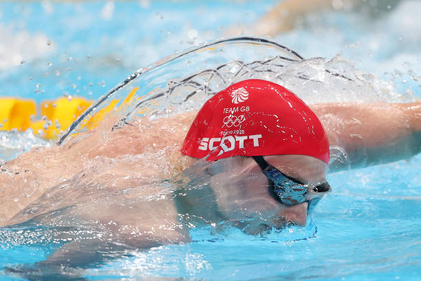 从梦境看人生：游泳梦可能预示的变化与机遇