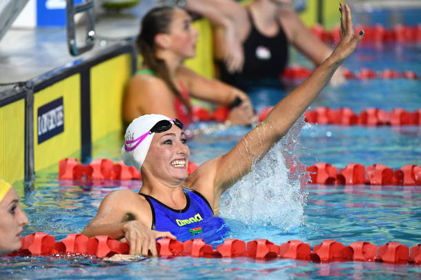 男子游泳比赛的时间受哪些因素影响？