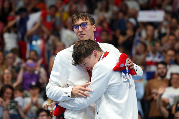 一场激动人心的游泳比赛