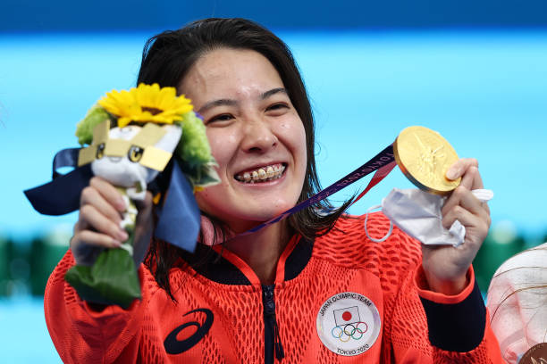 蛙泳慢动作分解：从入门到精通的完整教学