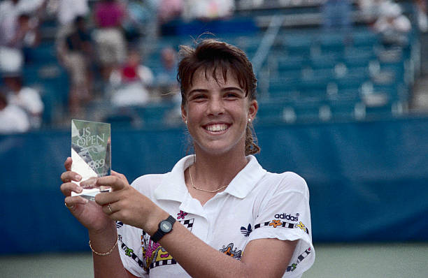 澳式站位在网球中的优势与适用场景