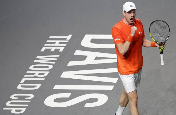 网球AD和Advantage的区别与联系