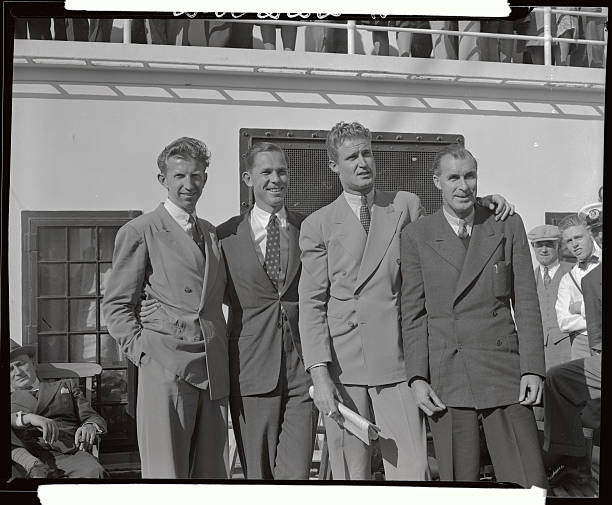 费德勒的时尚与风度：场外全身照展现型男魅力