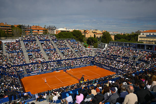 为什么纳达尔在红土无敌?场地特性对球员的适应性分析