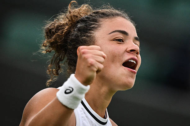 (针对法网常见的天气因素,解释比赛延期、赛程调整等规则)