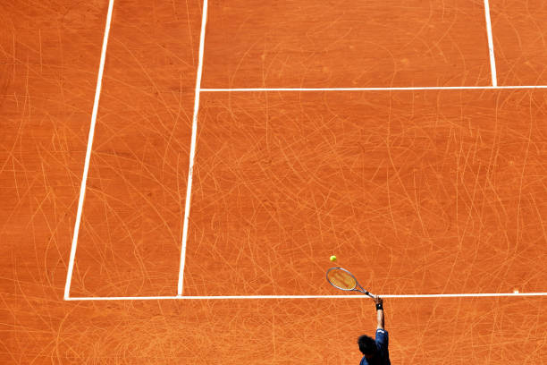 室内外网球场占地面积差异分析