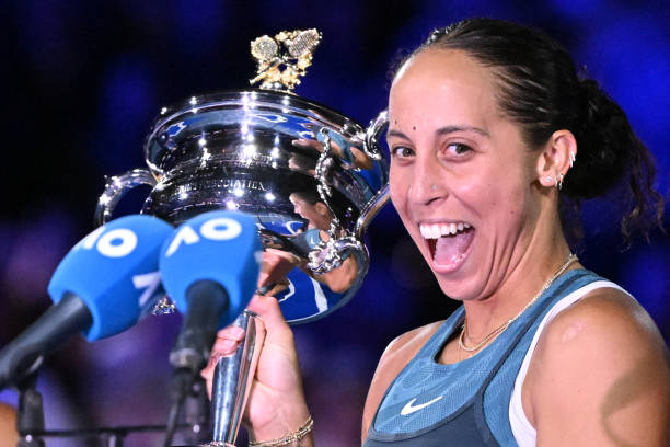 德约科维奇微博晒与粉丝互动瞬间,暖心回应支持者留言!