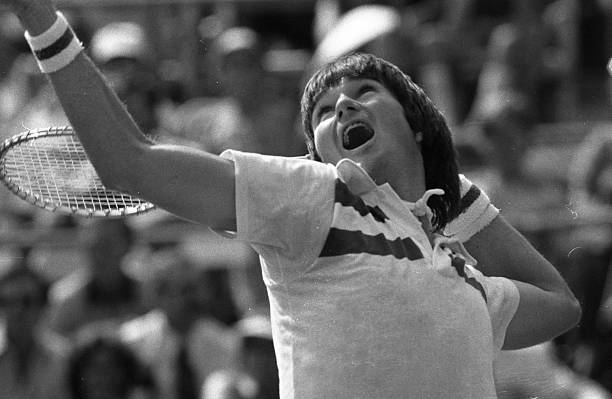 网球场平面布局图：标准尺寸与测量方法全解析