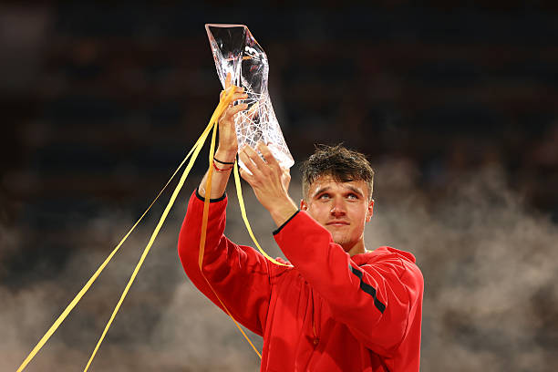 法网直播平台社交互动功能:球迷社区与实时评论