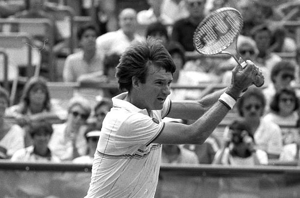 法网青少年组比赛精彩纷呈：未来之星崭露头角