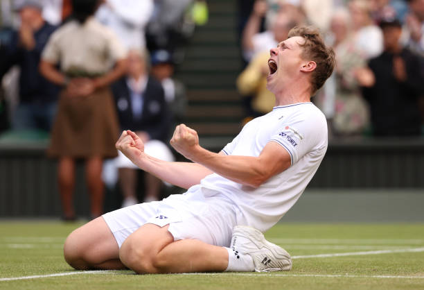 单打与双打:网球计分规则的区别与联系