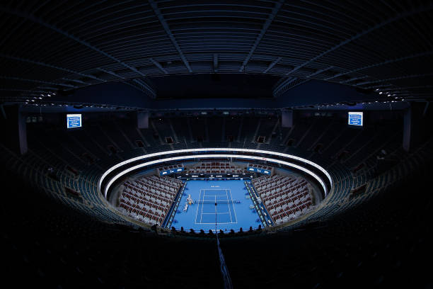 李娜澳网夺冠时间线：从首次参赛到捧杯时刻